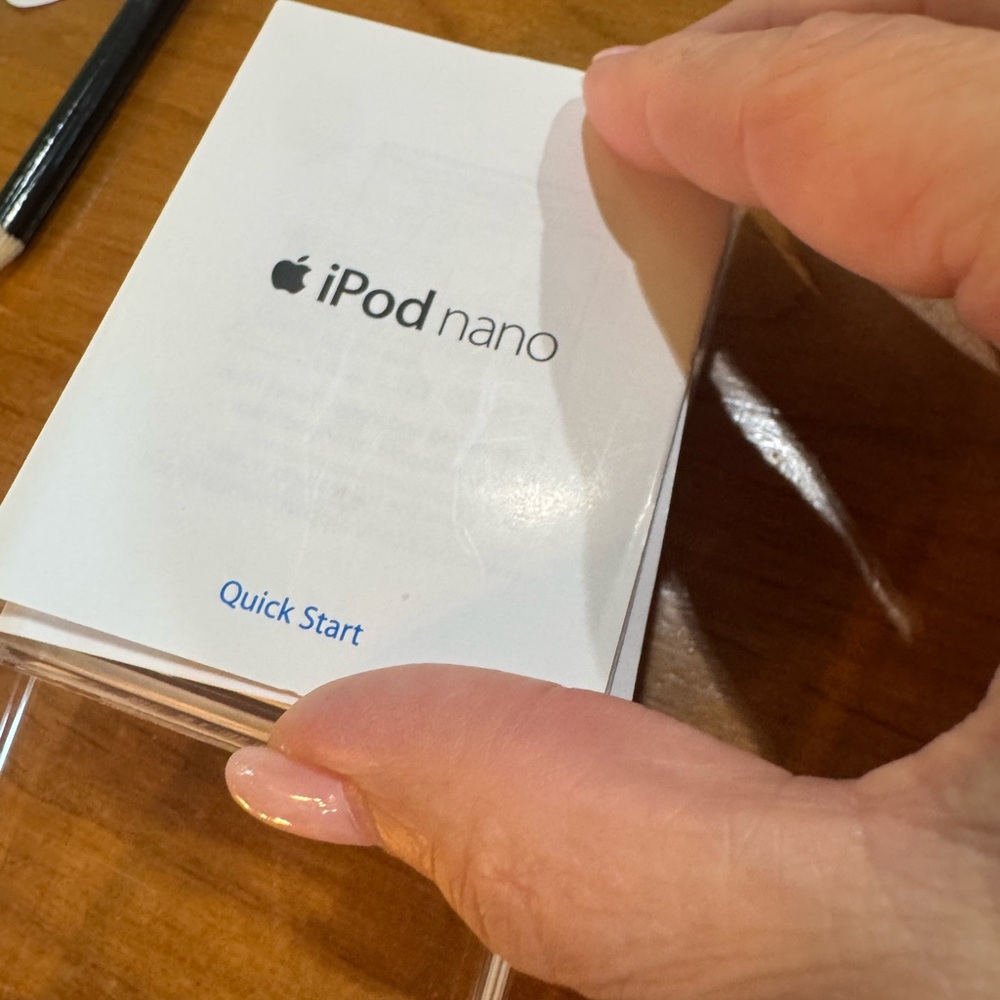 Apple iPod Nano 3rd generation-silver